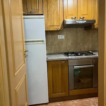 Spacious With 2 Bathrooms, Near And Center Daire *