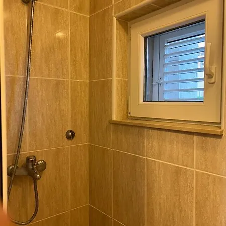 Daire Spacious With 2 Bathrooms, Near And Center