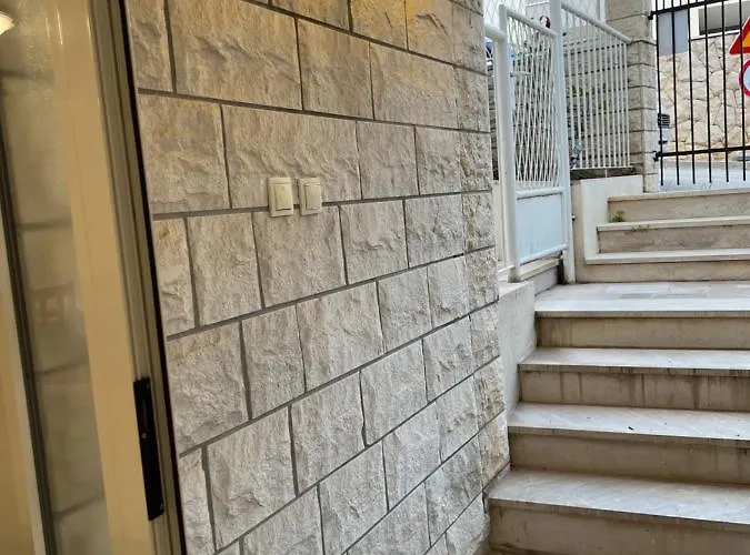 Spacious With 2 Bathrooms, Near And Center Apartamento *