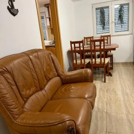 Lovely In Split, Close To Attractions Appartamento